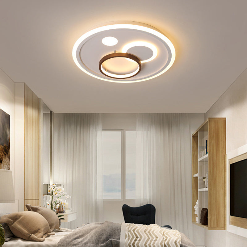 Nordic Style Round Ceiling Flush Lamp with Integrated LED, White and Diffuser - 16.5"/20.5"/24.5" Wide