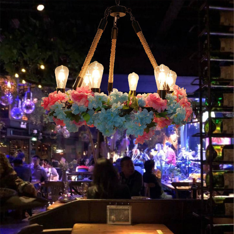 Lustre LED industriel en métal avec 6 ampoules, finition noire et détails en fleur de cerisier