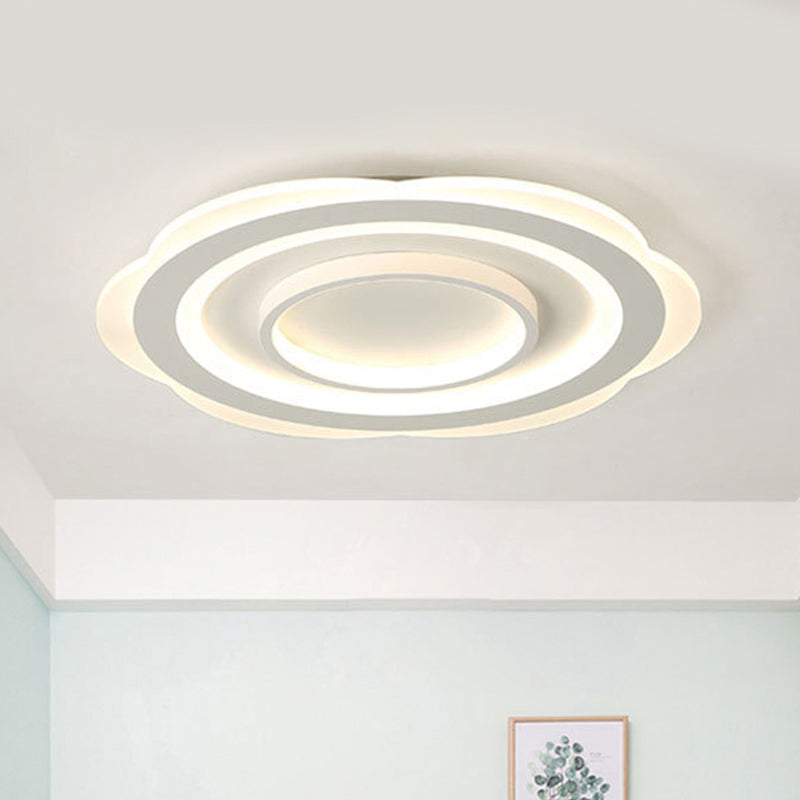 Modern Acrylic Flower Ceiling Light - 16"/19.5"/23.5" Flushmount for Living Room in Warm/White
