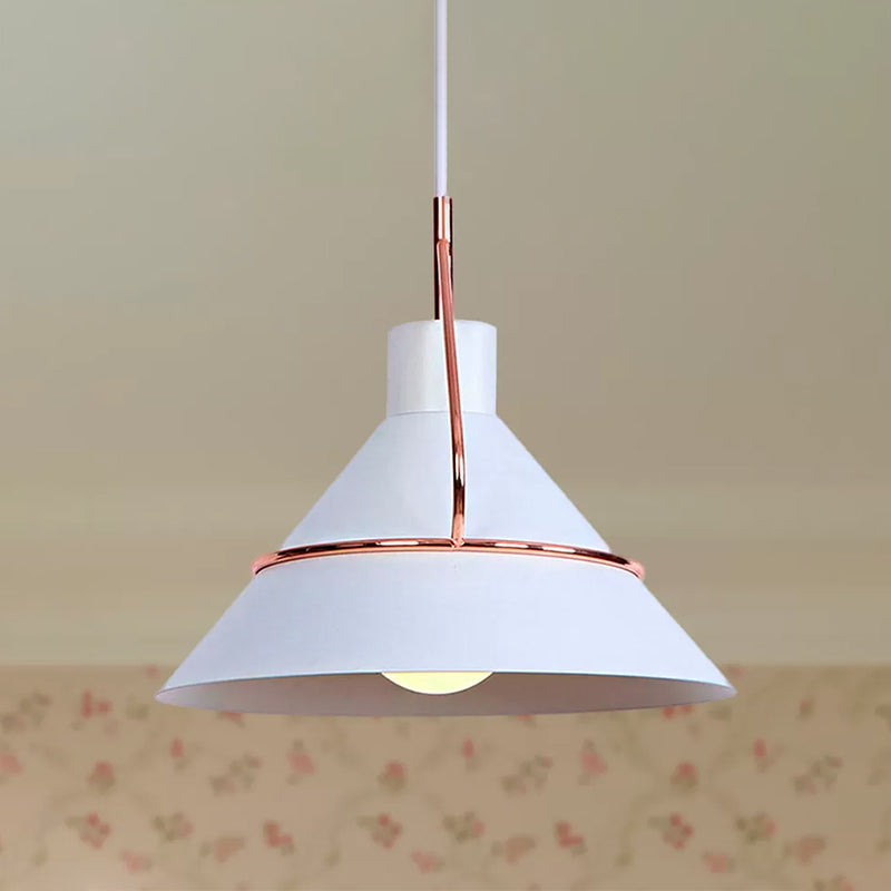 Retro Metal Cone Pendant Ceiling Light - Stylish Living Room Hanging (1-Light Black/White)