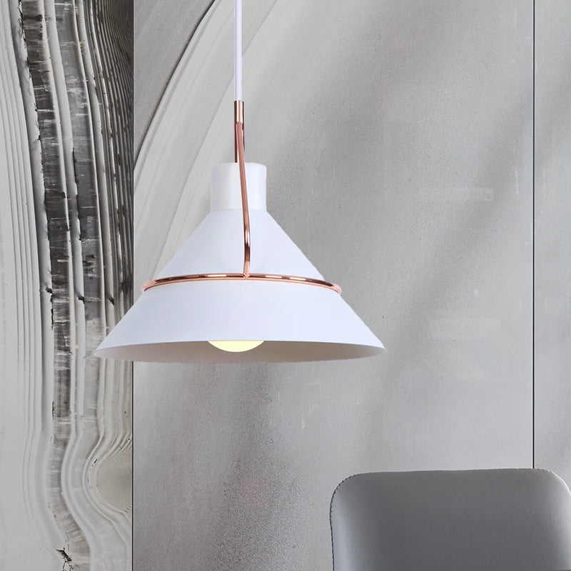 Lampe à suspension moderne en métal - Design conique minimaliste - 1 lampe - Blanc/noir