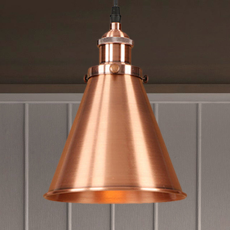 Lampe suspendue en forme de cône de style industriel - Fer noir/laiton, idéale pour l'éclairage de la salle à manger