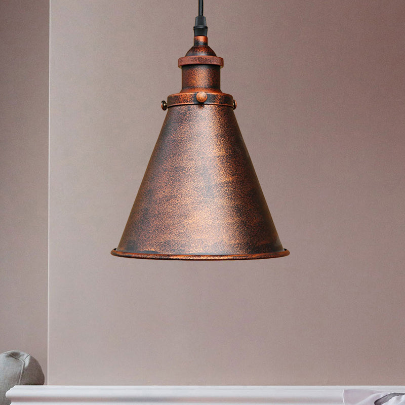 Lampe suspendue en forme de cône de style industriel - Fer noir/laiton, idéale pour l'éclairage de la salle à manger