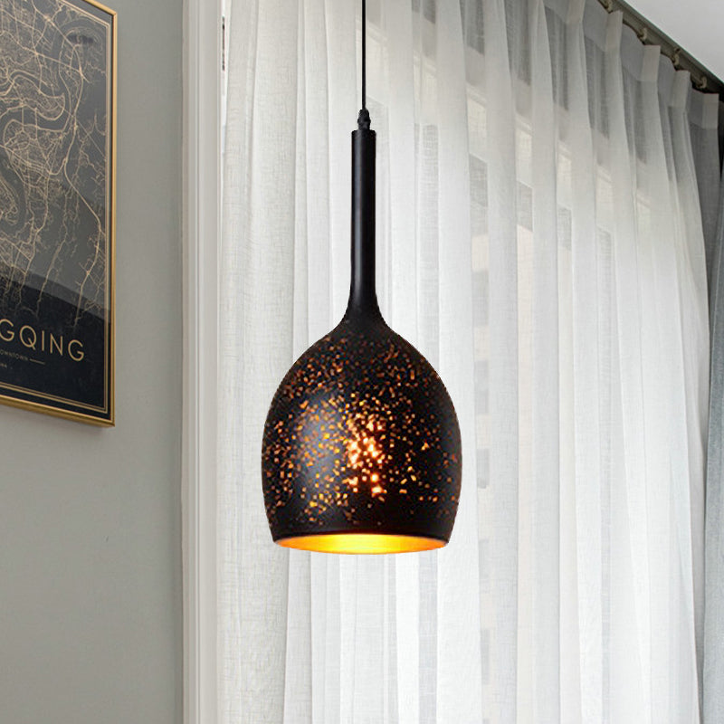 Suspension conique/bol antique noire avec motif en métal percé