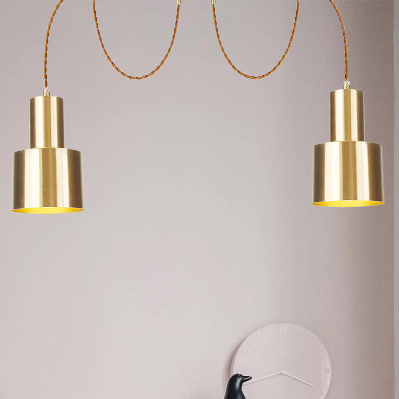 Suspension industrielle en métal avec finition dorée - Plafonnier tubulaire pour salon (2/3/4 lampes)