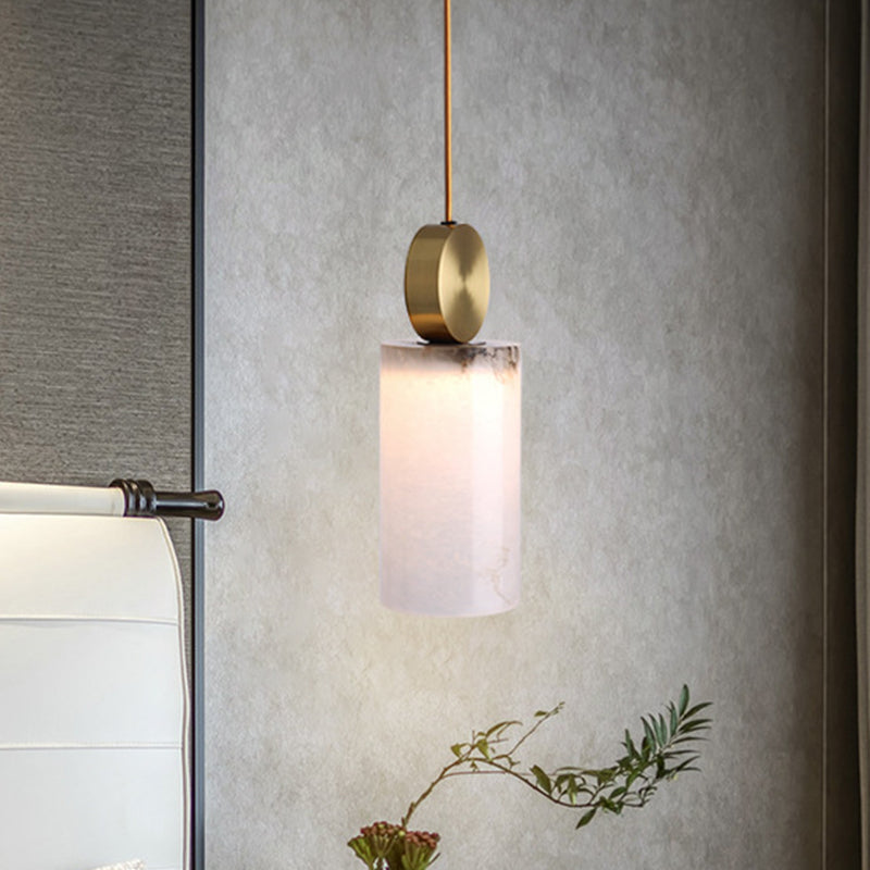 Lampe à suspension post-moderne en marbre blanc avec dessus doré et 1 tête