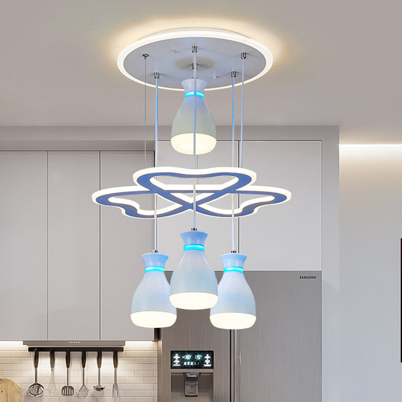 Modern Acrylic Cluster Pendant Light With Heart Frame Beam In White/Black White