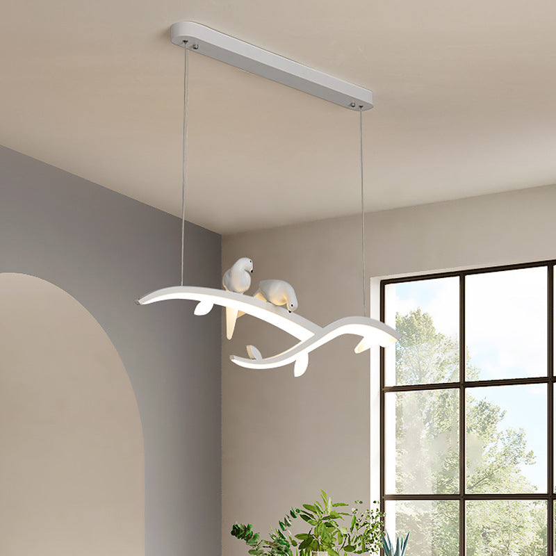 Contemporary Bird Décor LED Pendant Lamp in White – Acrylic Branch Hanging Light for Dining Room with Adjustable Warm/White Light