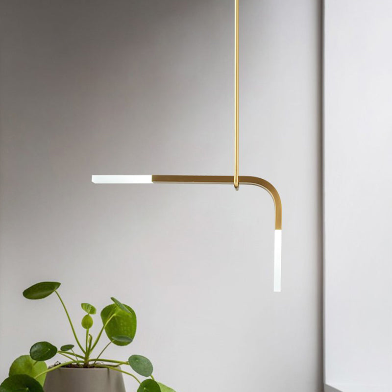Lampe suspendue LED minimaliste en laiton pour table à manger avec courbure métallique