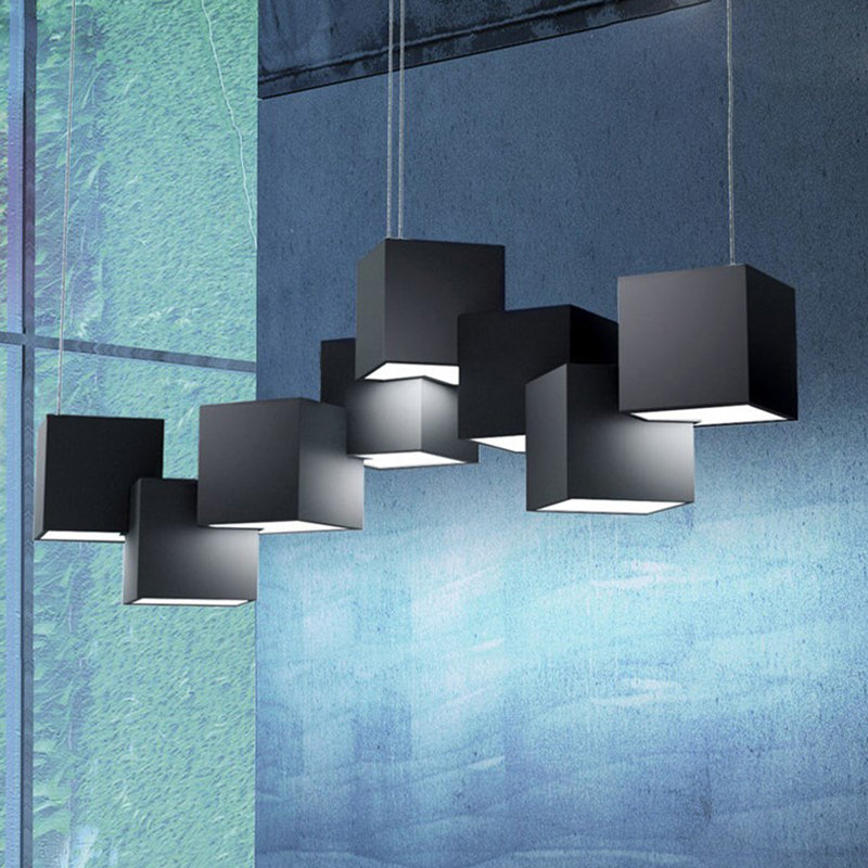 Plafonnier cube moderniste - Lampe suspendue à 8 ampoules LED en métal, noir/blanc épissé, lumière blanche/chaude, largeur 25,5"/28"