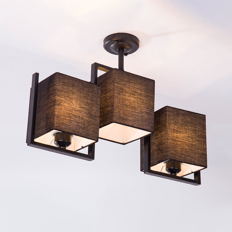 Plafonnier semi-encastré cubique moderne avec 3 ampoules et abat-jour en tissu