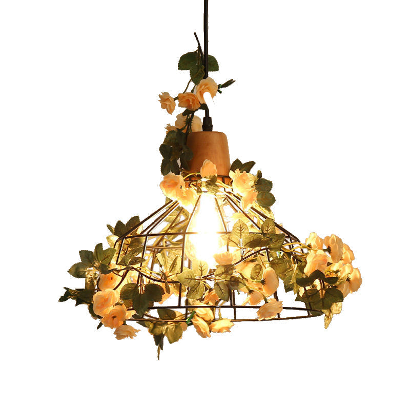 Suspension moderne en fer noir avec pot de fleurs suspendu, idéale pour les restaurants et les décorations d'inspiration agricole