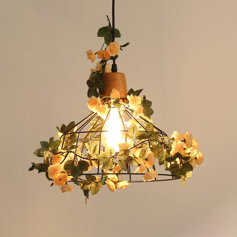 Suspension moderne en fer noir avec pot de fleurs suspendu, idéale pour les restaurants et les décorations d'inspiration agricole