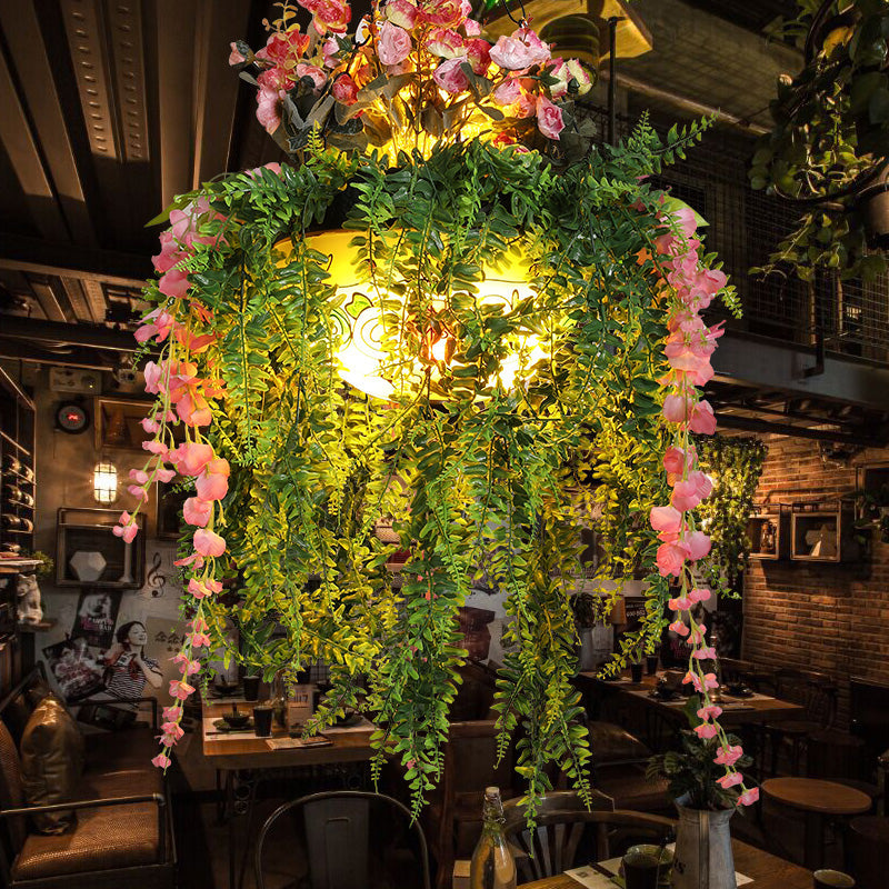 Lustre industriel à abat-jour en forme de dôme vert avec verre dépoli - 4 têtes, parfait pour les restaurants et les usines