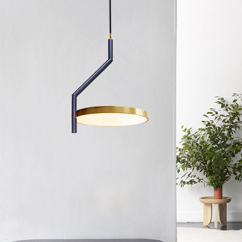 Plafonnier suspendu circulaire moderne noir et doré avec LED, tige incurvée - Parfait pour le salon