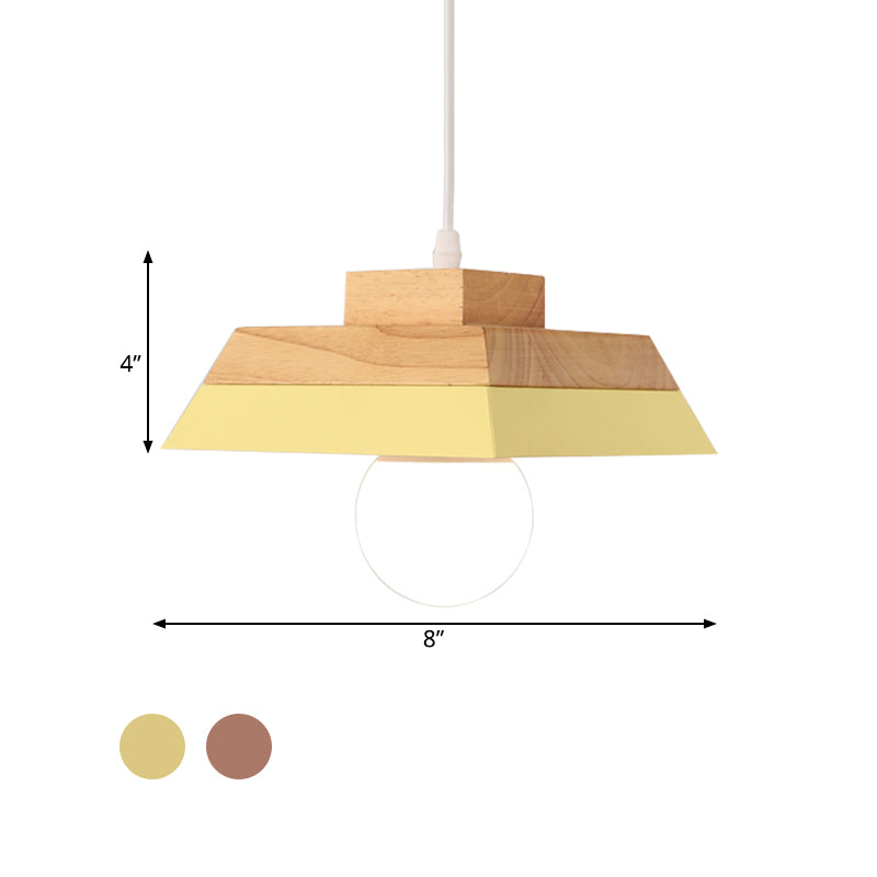 Suspension de salon moderne jaune/rose et bois avec abat-jour géométrique en métal