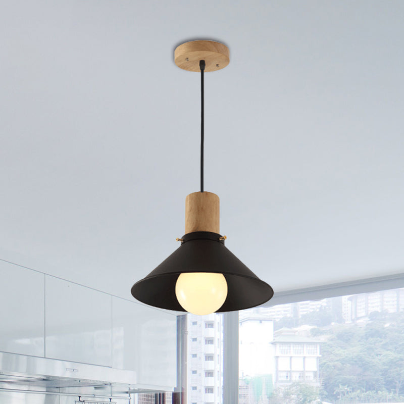 Lampe à suspension noire métallisée avec abat-jour cône/soucoupe et design contemporain pour le salon