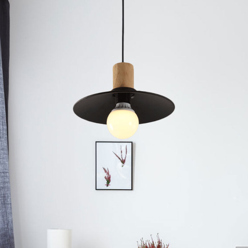 Lampe à suspension noire métallisée avec abat-jour cône/soucoupe et design contemporain pour le salon