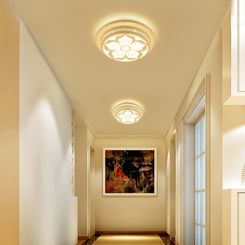 Modern Art Deco Flush Mount Ceiling Light for Hallway - Stylish Circular Acrylic Ceiling Lamp
