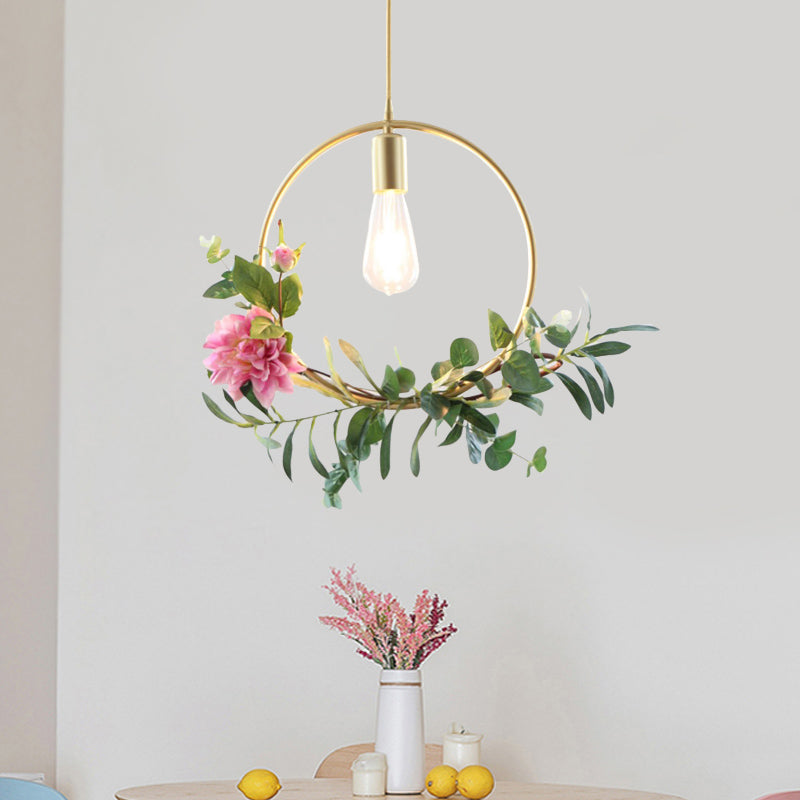 Suspension métallique moderne : 1 ampoule style loft champagne avec design unique en triangle/rond/carré pour plafond de salon, avec décoration de fleurs artificielles