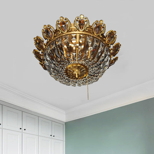 Plafonnier encastré traditionnel en cristal biseauté avec 4 têtes en laiton pour l'éclairage de la chambre