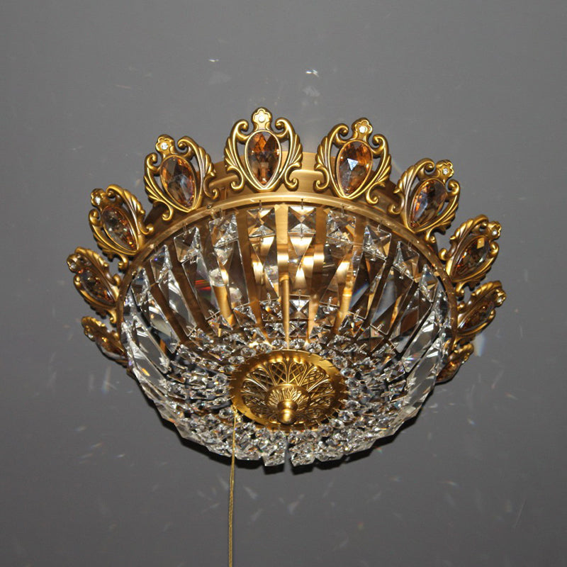 Plafonnier encastré traditionnel en cristal biseauté avec 4 têtes en laiton pour l'éclairage de la chambre