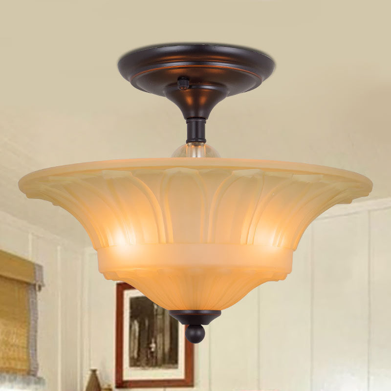Plafonnier vintage en verre beige - Éclairage semi-encastré à têtes 3/4 pour salon en noir (14"/16" W)