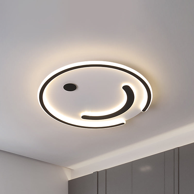 Sleek Round LED Flushmount Lamp in Black/Gold or White/Warm Light for Bedroom Ceiling