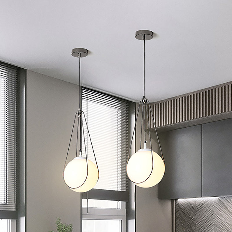 Suspension moderne en verre blanc avec cadre en fer en forme de larme - Kit de lampe suspendue pour restaurant