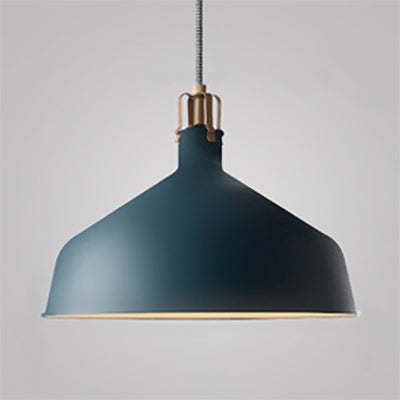 Suspension en métal de style industriel avec cordon réglable - 1 ampoule, largeur 8,5"/13", design bombé. Choisissez entre le gris ou le rose pour la salle à manger.