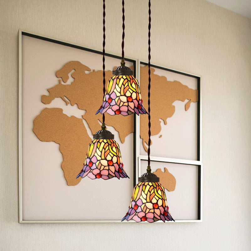 Suspension multiple en verre taillé à la main de style victorien - Motif cloche/bol rose/bleu clair et blanc, motif floral/fruité - 3 têtes