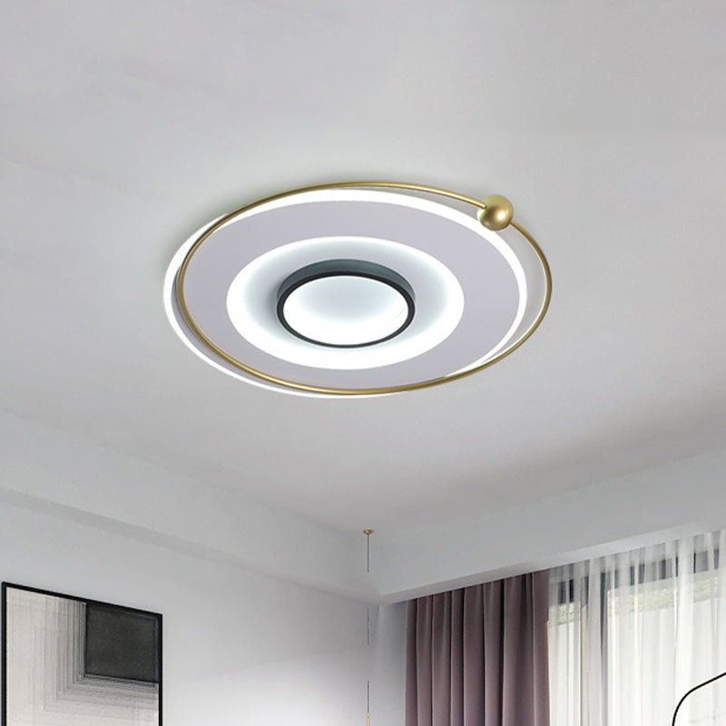 Modern LED Gold Round Flushmount Ceiling Light in White/Warm Light
