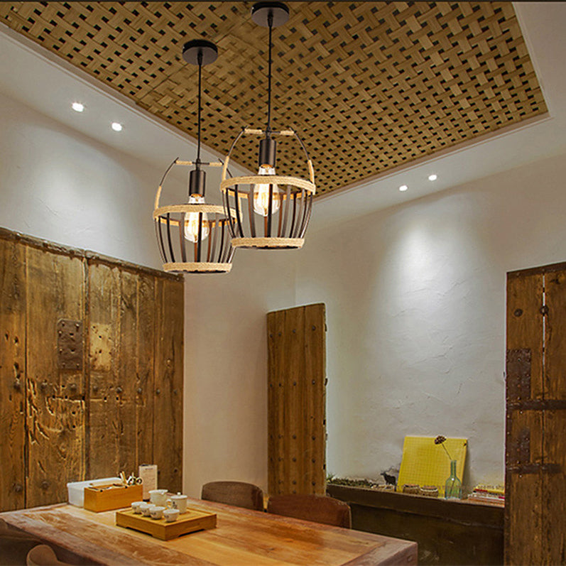 Country 1-Light Restaurant Pendant Ceiling Light with Rope Detail in Black