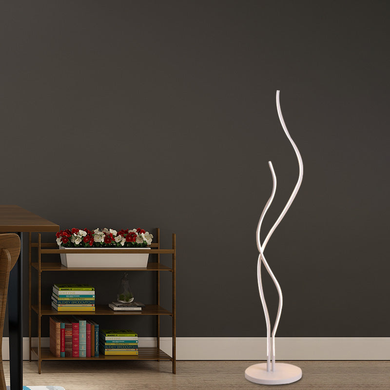 Contemporary Acrylic Led Stand Up Lamp - Black/White