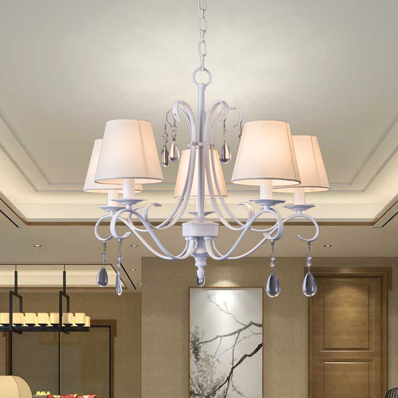 Suspension contemporaine blanche avec gouttes de cristal et abat-jour en tissu - Idéal pour chambre d'amis, 5 ampoules