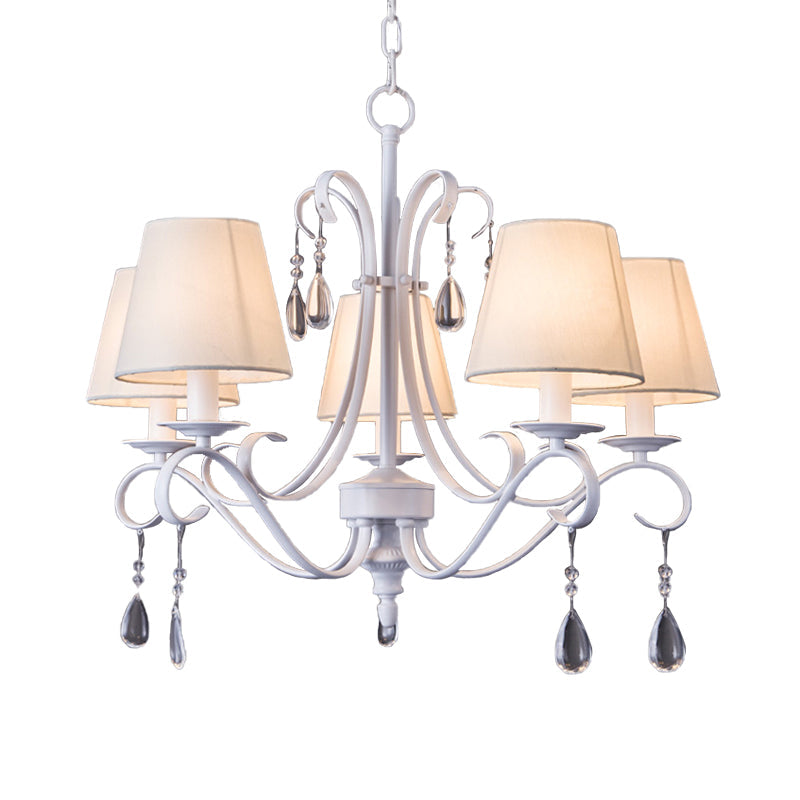 Suspension contemporaine blanche avec gouttes de cristal et abat-jour en tissu - Idéal pour chambre d'amis, 5 ampoules