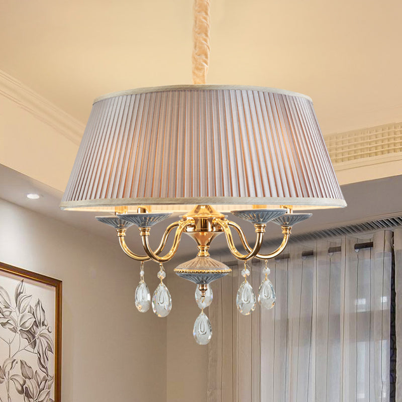 Lustre suspendu minimaliste en tissu avec des gouttes de cristal