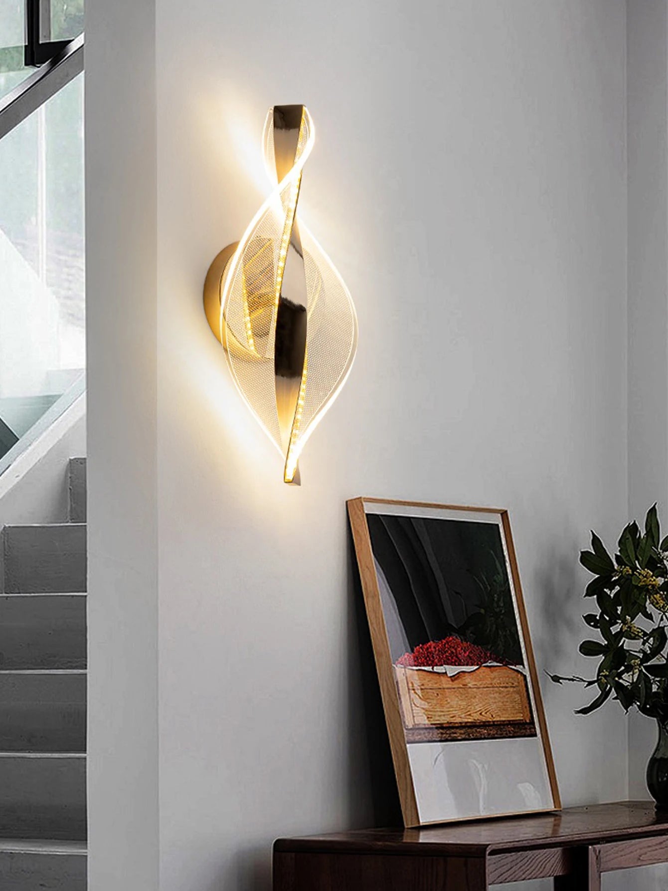 Home Deco Acrylic Gold/Black Modern LED Outdoor Wall Sconce