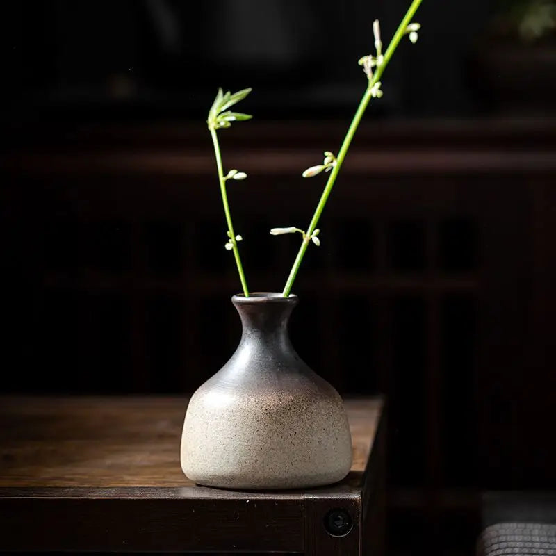 Vase en céramique de style chinois traditionnel de Jenna CHANSHOVA