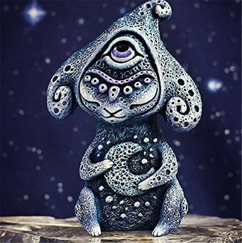 Delilah's Fantasyland Creatures Three Eyes Alien Sculpture