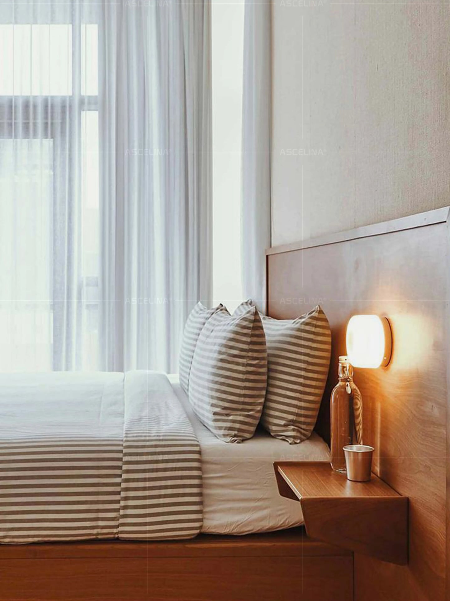 Home Deco Amber Glass LED Wall Lamp