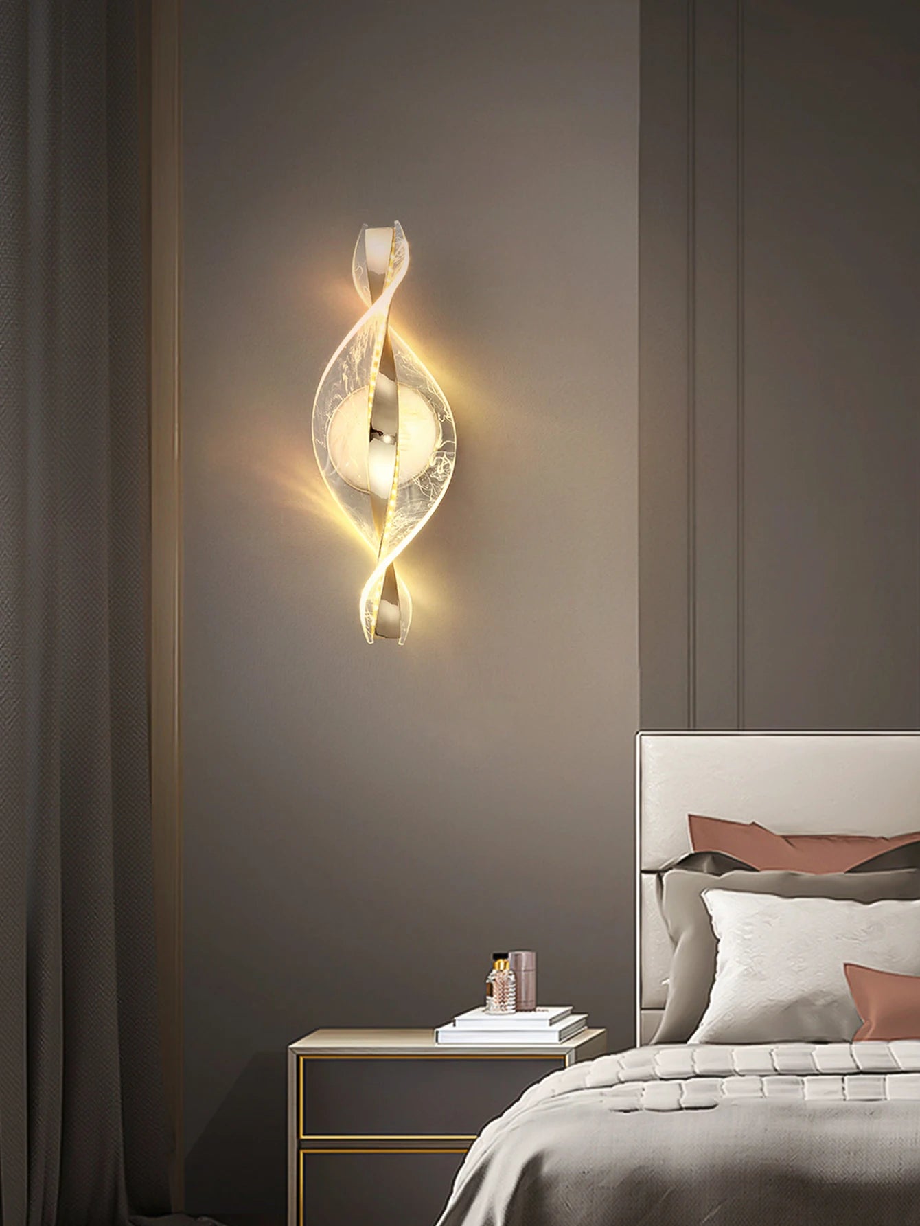 Home Deco Acrylic Gold/Black Modern LED Outdoor Wall Sconce